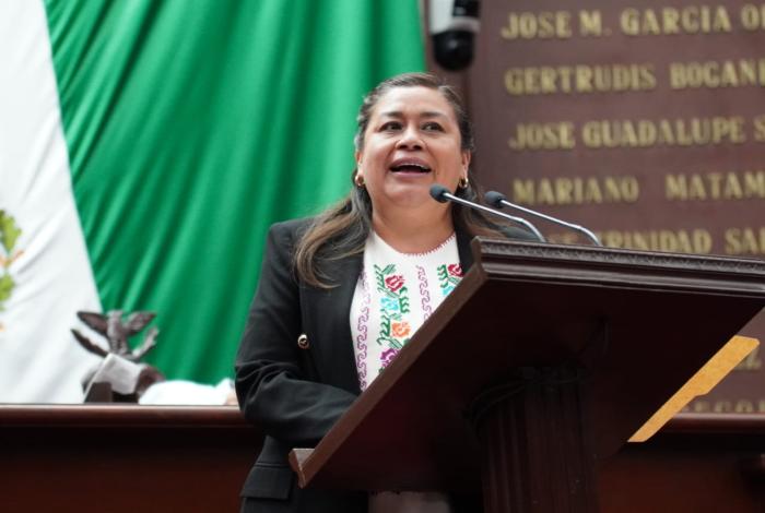  Llama a la población a atender su salud mental en instituciones oficiales y no en las redes sociales