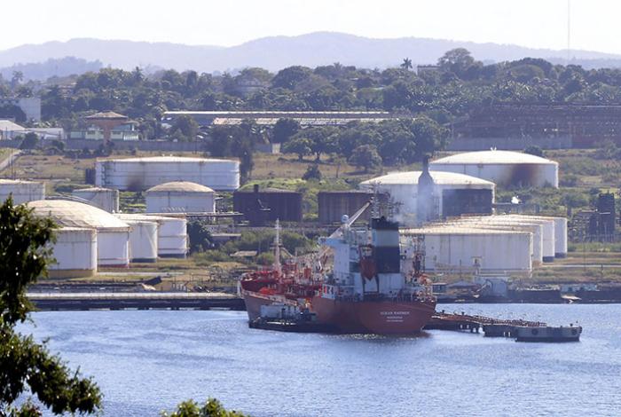 Llegan a Cuba cerca de 86 mil barriles de petróleo enviados por el Gobierno de México