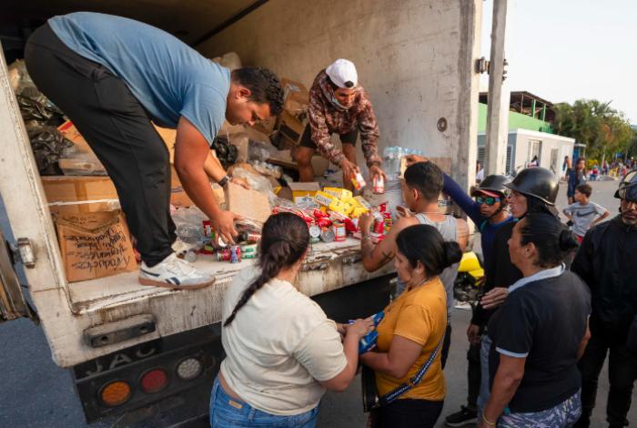 Llegan a Venezuela brigadas de México, España y El Salvador para apoyar en labores de rescate