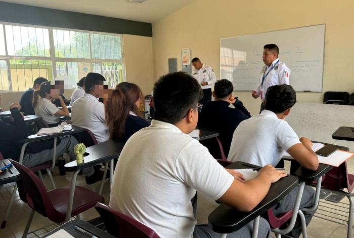 Lleva Policía Morelia pláticas sobre violencia digital y delitos cibernéticos a estudiantes de bachillerato