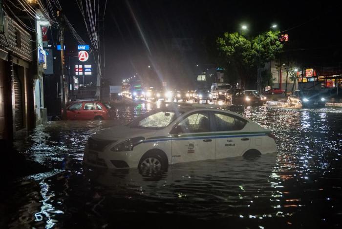 Lluvias dejan afectaciones en Morelia, Uruapan y La Piedad