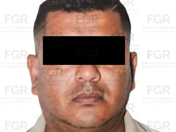 Lo agarran con armas, cargadores y cartuchos; ya está en prisión