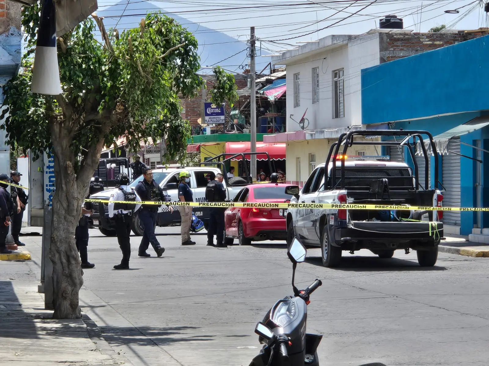 Lo matan a bordo de su auto en la Col. Generalísimo Morelos de Zamora