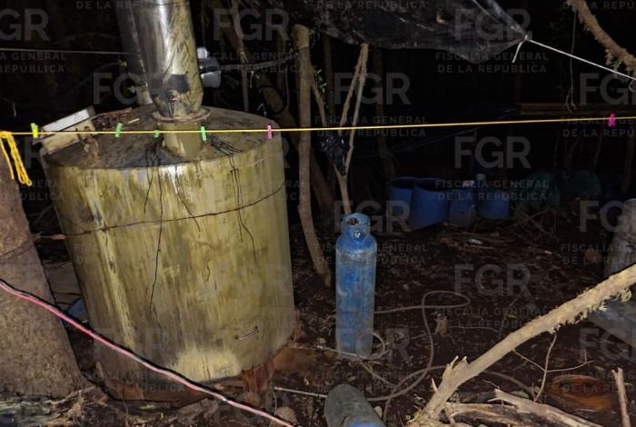 Localizan laboratorio clandestino en Zitácuaro