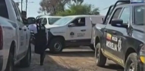 Localizan sin vida a hombre con heridas de bala en carretera hacia Tumbisca