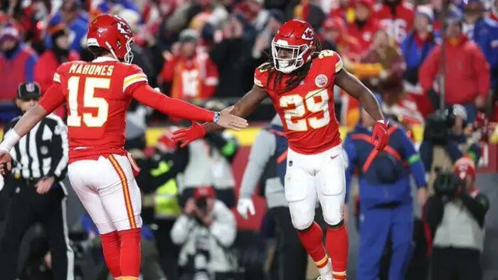 Los Chiefs doblegan a los Bills y buscarán el tricampeonato en la NFL