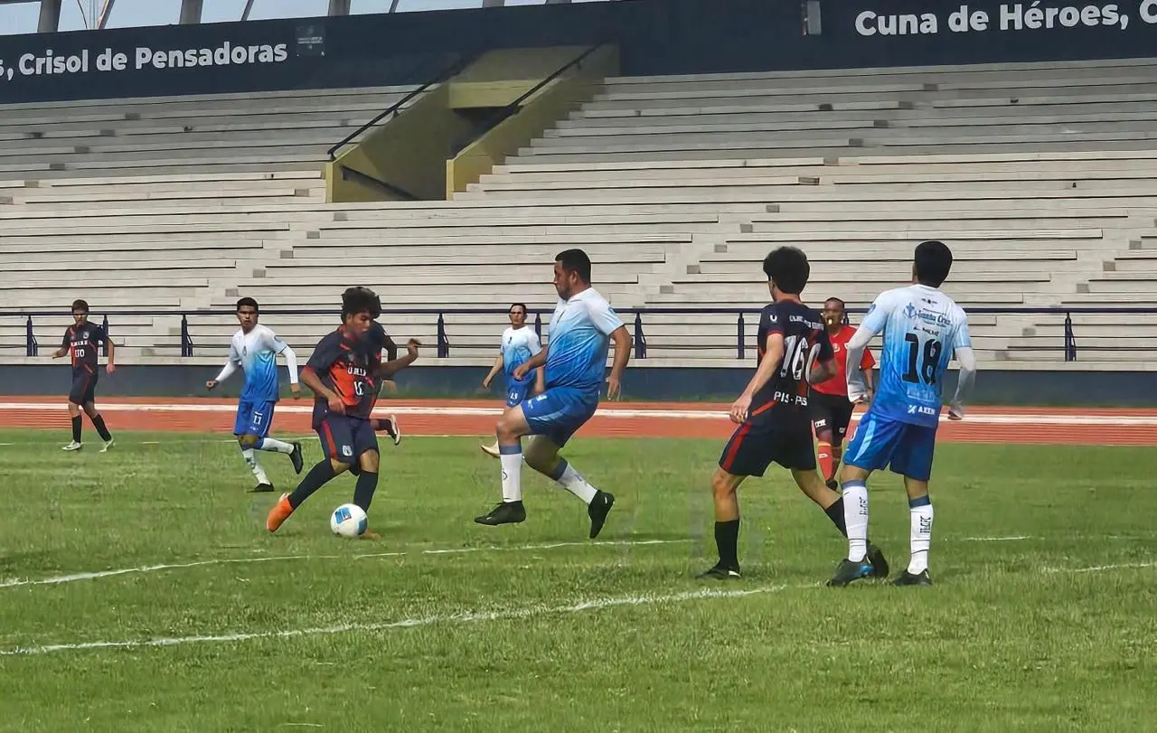 Los Zorros se preparan para la liguilla de la Liga Municipal
