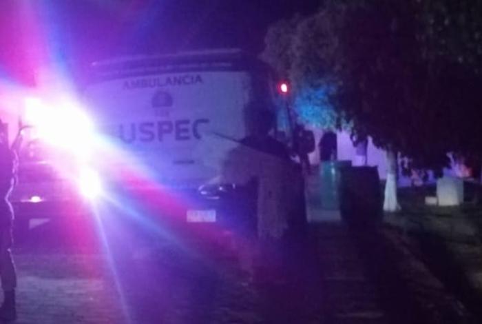 Macabro: encuentran a pareja sin v1d4 en panteón de Parácuaro