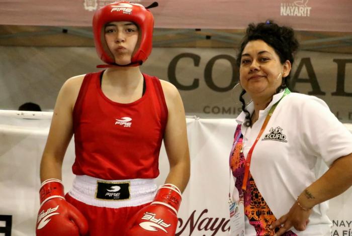 Madre y entrenadora: Rosario Reyes impulsa el boxeo femenil en Michoacán
