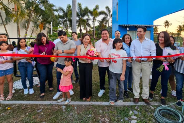Manuel Esquivel e Itzé Camacho Entregan Áreas Recreativas a Puerto Pacífico