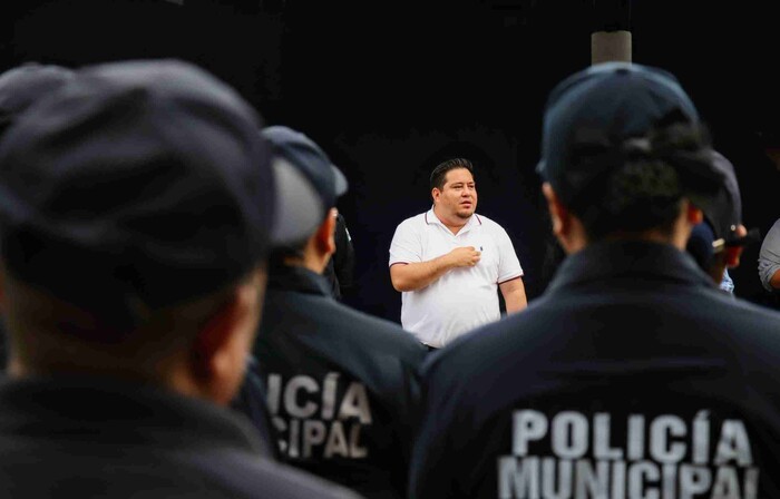  Manuel Esquivel Refrenda su Compromiso con la Seguridad Pública de Lázaro Cárdenas