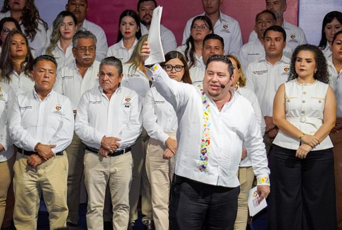 Manuel Esquivel rinde Primer Informe de Gobierno en Lázaro Cárdenas