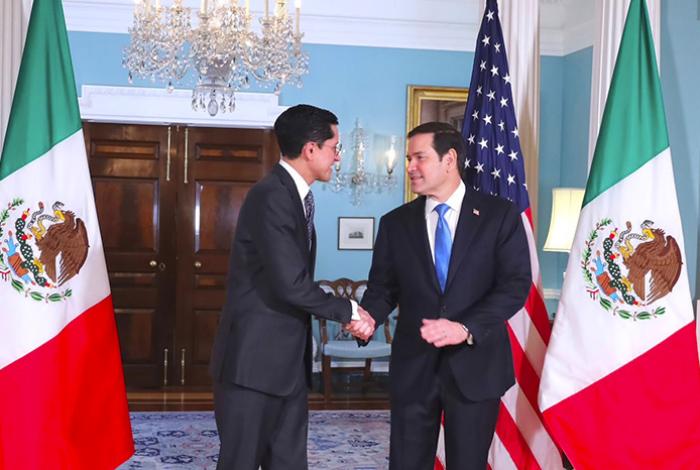 Marco Rubio pide al canciller de México combatir cárteles y migración irregular