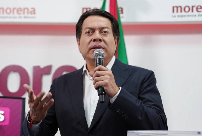 Mario Delgado pide justicia tras asesinato de su tía y prima en Colima