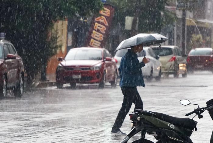 Martes de lluvias en Morelia; pero Michoacán con zonas de hasta 45°C