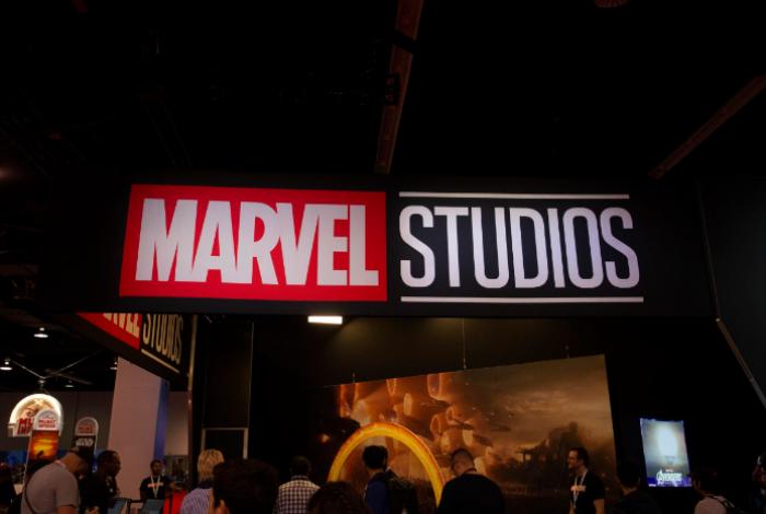 Marvel y DC convergen sus mundos por primera vez en 20 años en 'Deadpool/Batman