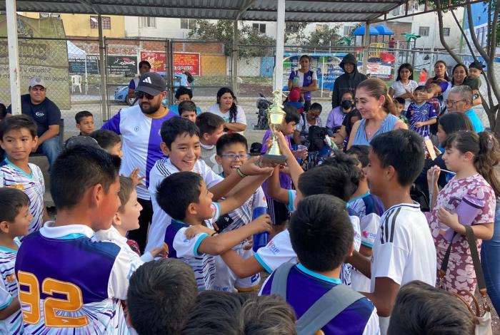 Más de 130 niñas y niños concluyen Copa “Héroes por la Paz” del DIF Morelia: Paola Delgadillo