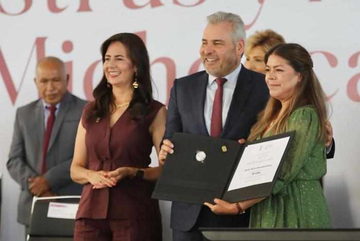 Más de 90 quincenas de pagos puntuales; ‘con los maestros, todo’: Bedolla