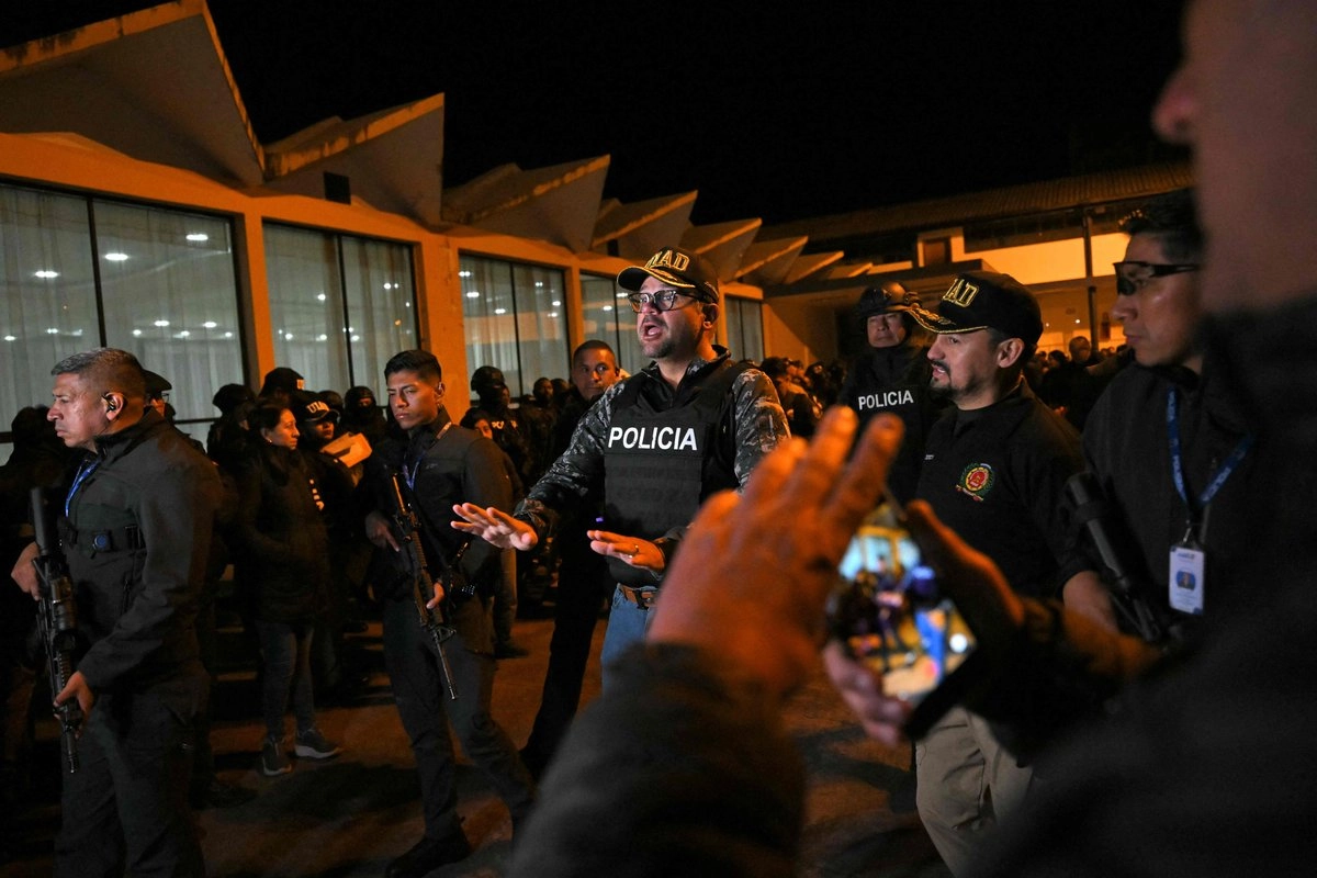 Más de cinco mil detenidos deja toque de queda en Ecuador
