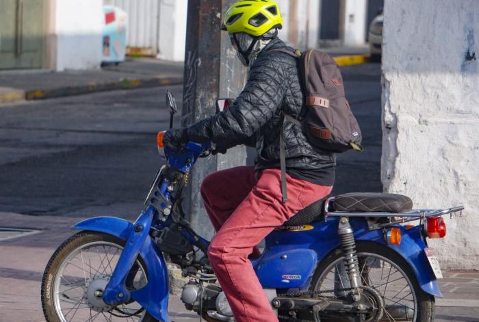 Masa de aire ártico trae amaneceres cada vez más fríos en Michoacán