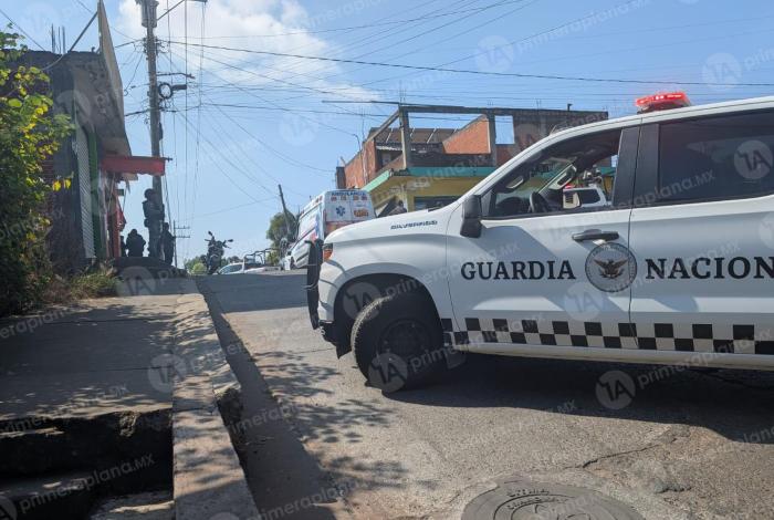 Mat4n a una adolescente en tienda de abarrotes, en Uruapan