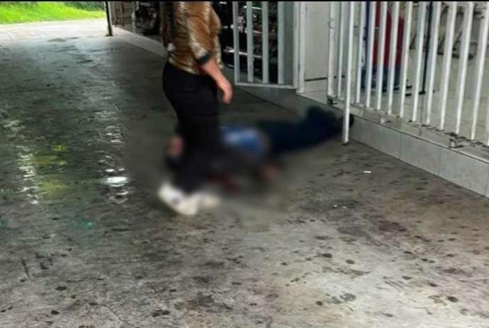 Matan a hombre en tienda de autoservicio en Tancítaro; agresores se habrían accidentado al huir