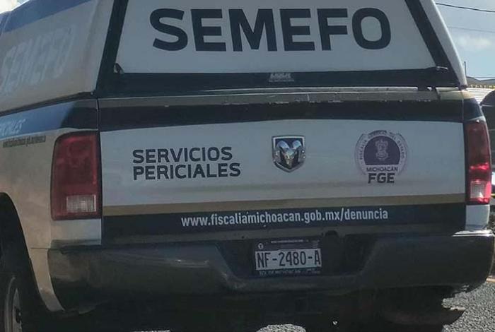 Mecánico muere aplastado por el camión que reparaba, en Uruapilla