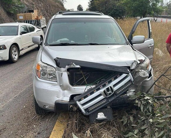  Menor herido por accidente de camionetas en la Morelia-Pátzcuaro