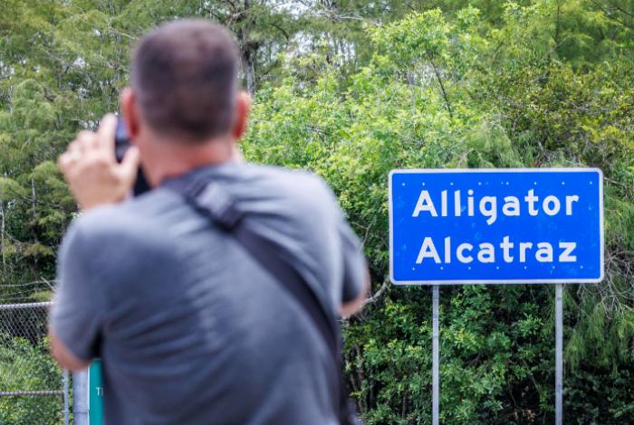 México brinda apoyo a dos hermanos detenidos en centro migratorio de Florida, en EUA