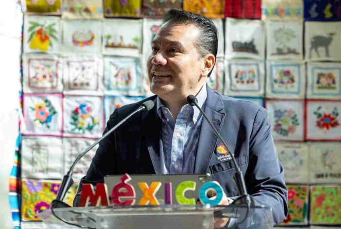 México conquista récord Guinness con bordados michoacanos y de todo el país: Sectur