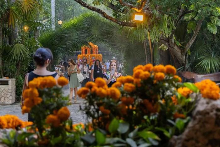 Michoacán, invitado especial en el Festival de Vida y Muerte de Xcaret, muestra su tradición de Noche de Muertos