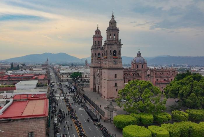Miércoles de 45°C y lluvias, en Michoacán