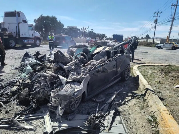 Milagro en la carretera: Mujer sobrevive a impactante accidente en Audi a alta velocidad