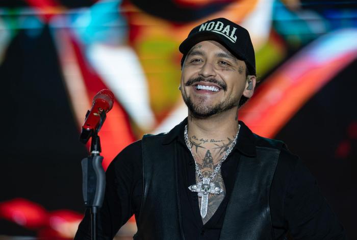 Miles de michoacanos celebran las fiestas patrias con Christian Nodal