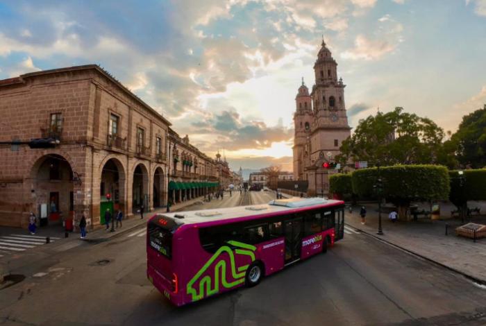 Morebús transformará la movilidad de Morelia bajo estándares internacionales de ONU-Habitat: Bedolla