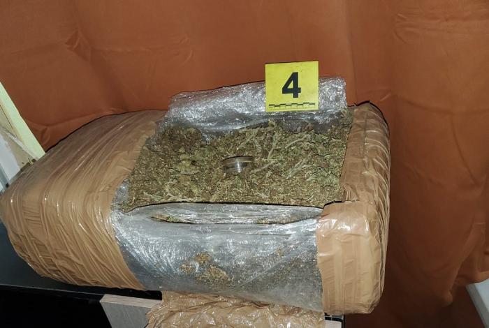 Morelia: Aseguran casi mil dosis de droga y detienen a dos personas en cateo