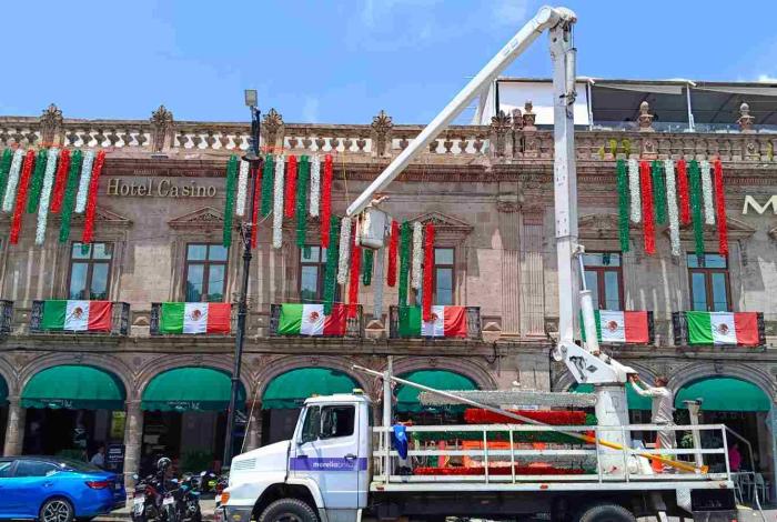 Morelia se engalana para recibir las Fiestas Patrias