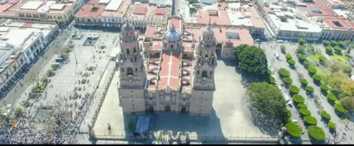 Morelianos piden más árboles en la Plaza Melchor Ocampo