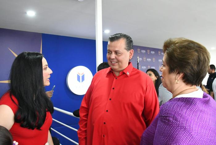 Morena es una izquierda extrema que no cumple y no sabe gobernar: Memo Valencia