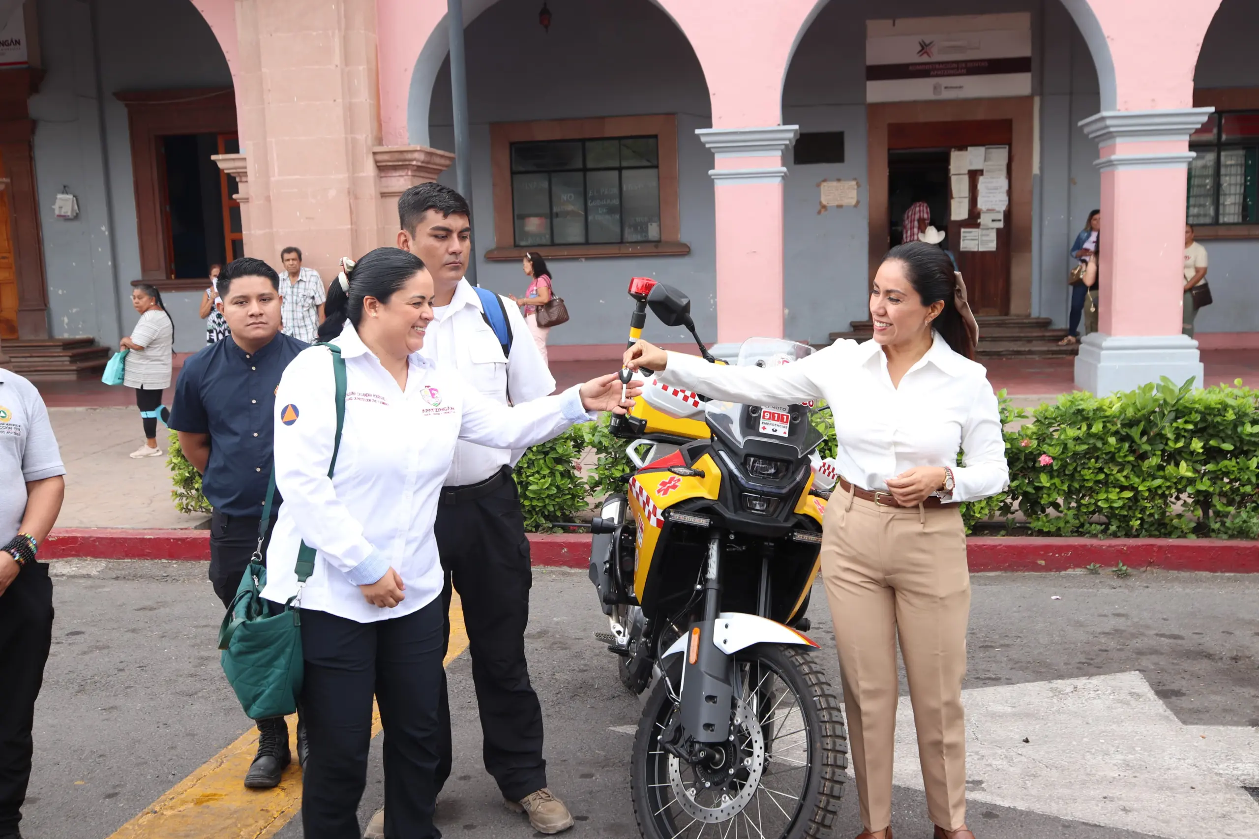 MOTOCICLETA DE PRIMERA RESPUESTA PRE HOSPITALARIA