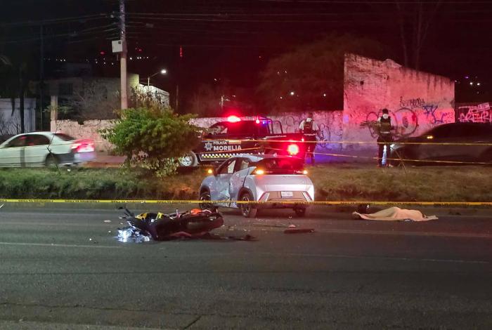 Motociclista muere tras choque contra auto en la Madero Poniente de Morelia