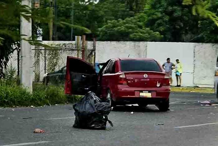 Motociclista muere tras ser embestido por un auto en Lázaro Cárdenas