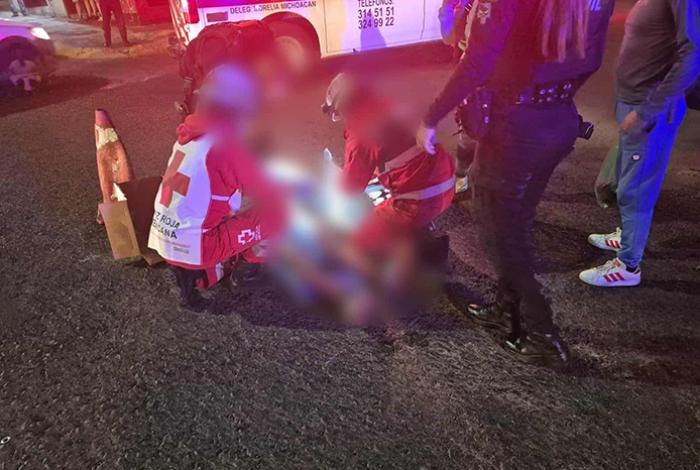 Motociclista queda herido tras chocar contra una combi en la avenida Pedregal