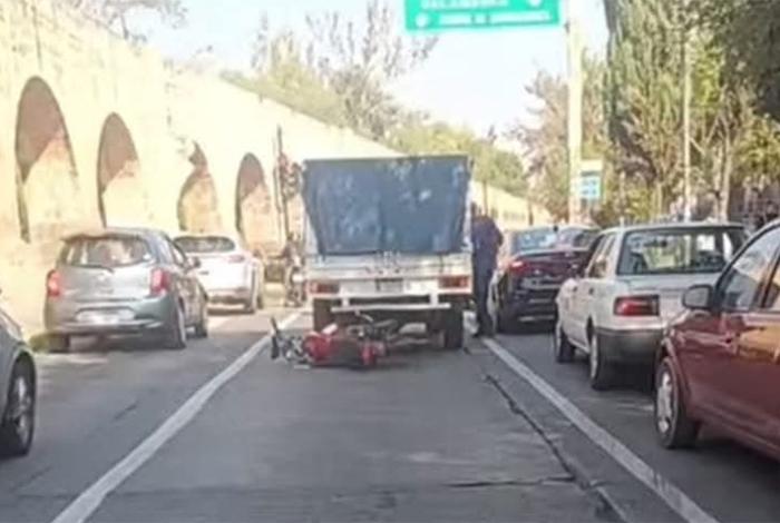 Motociclista se estrella contra camioneta en la avenida Acueducto de Morelia