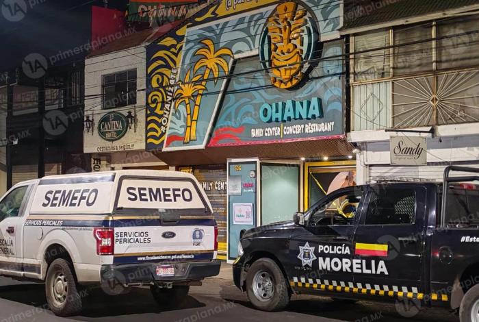Mu3re un hombre mientras disfrutaba en bar de Morelia