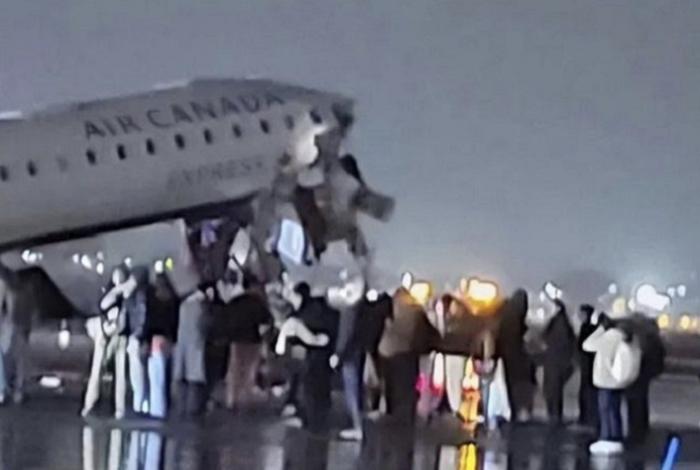 Muere piloto y copiloto de un avión Air Canadá tras accidente con un camión de bomberos en Nueva York