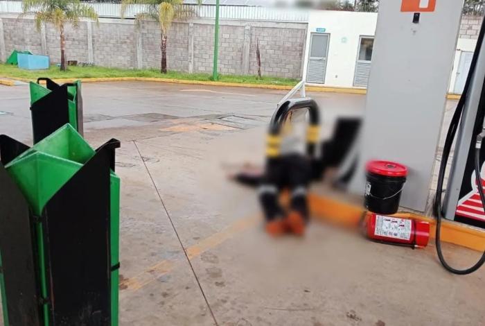 Mujer muere atropellada por camión en gasolinera de Ario de Rosales;  conductor se da a la fuga