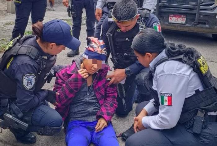 Mujer sufre caida en Lomas de Guayangareo