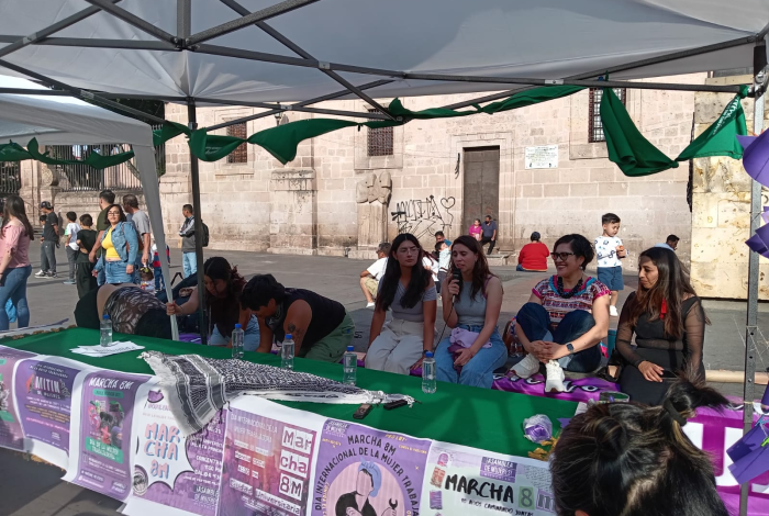 Mujeres de Morena no son bienvenidas en la marcha: Asamblea de Mujeres