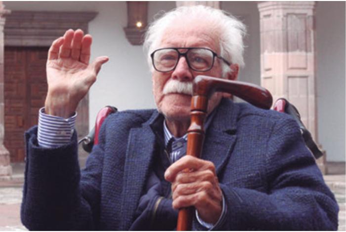 “Nací pintor, nunca quise ser otra cosa”: Arturo Estrada, el gran retratista de Panindícuaro, cumple 100 años